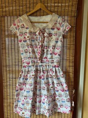Bonne Chance made in USA dress with cupcakes